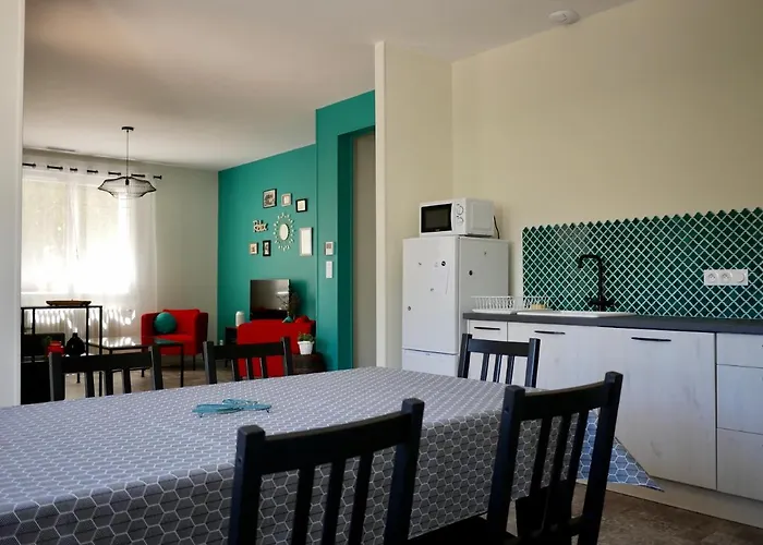 Semesterbostad Aux Lagerstroemias